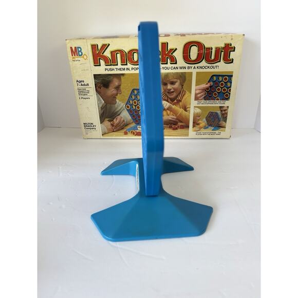 Vintage 1975 MB Knock Out Game Complete – Hex Board, Pegs, Instructions - Picture 8 of 16